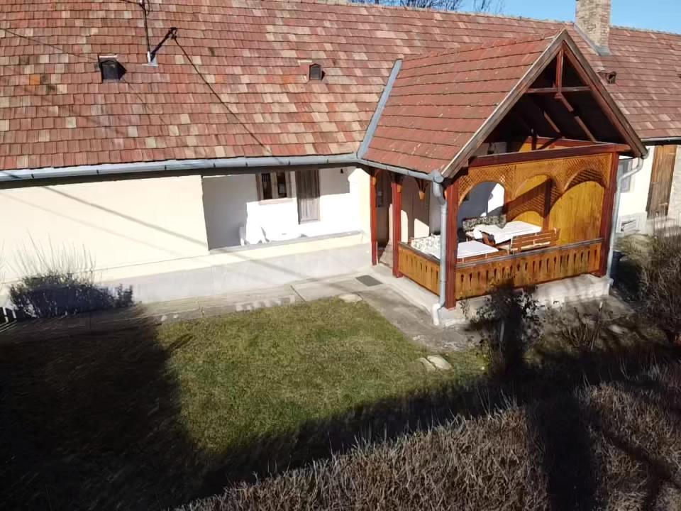 Devenyi Vendeghaz Apartment Csesznek Екстериор снимка