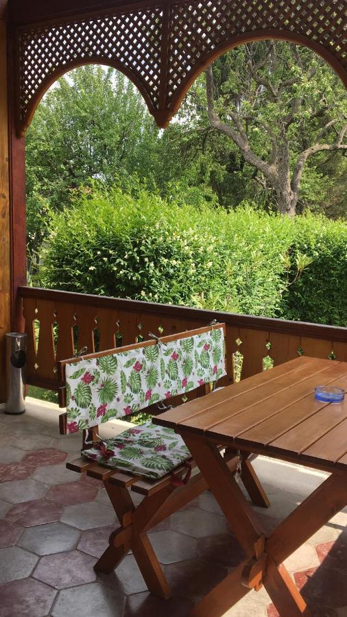 Devenyi Vendeghaz Apartment Csesznek Екстериор снимка